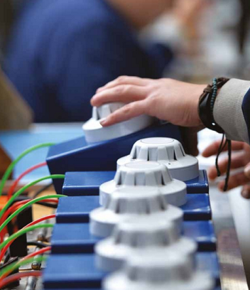 Be the leader of Engineering Solutions